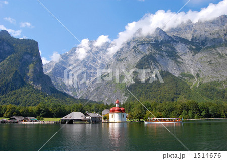 ドイツ　ベルヒテスガーデン　聖バルトロメー僧院とヴァッツマン山群 1514676