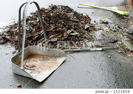 側溝の清掃 1521859