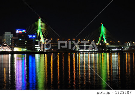 青森港夜景　青森ベイブリッジ 1525207