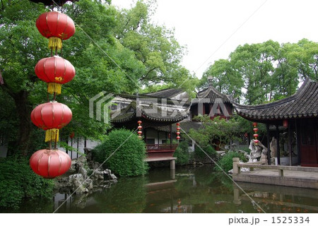 中国 江南水郷の世界遺産「退思園」、池と中華建築 中国 江南水郷の世界遺産「退思園」、池と中華建築 1525334