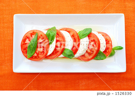 カプレーゼ 1526330