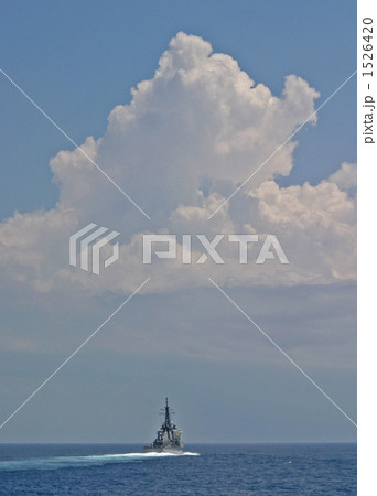 夏雲の下 1526420