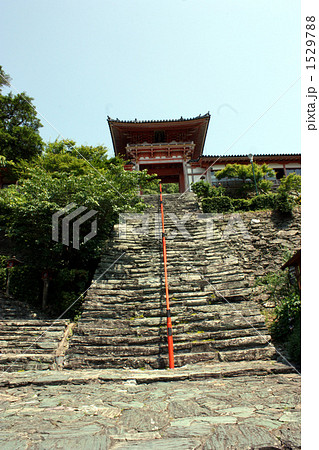 和歌山の和歌浦の名所、和歌浦天満宮が青空に映える 和歌山の和歌浦の名所、和歌浦天満宮が青空に映える 1529788