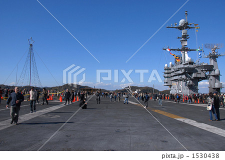 空母ジョージ・ワシントンの甲板 空母ジョージ・ワシントンの甲板 1530438
