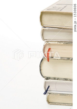 1530606