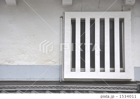 漆喰壁と窓 漆喰壁と窓 1534011