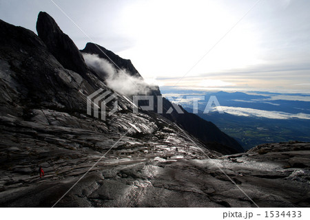 キナバル山 1534433