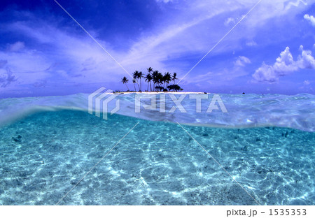 浮かぶ島 1535353