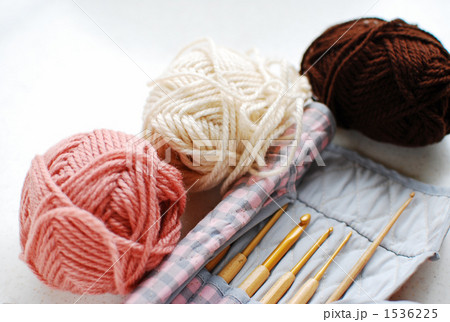 毛糸とかぎ針 1536225