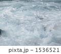 波しぶき 1536521