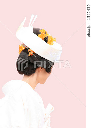 文金高島田と白無垢の花嫁さん 文金高島田と白無垢の花嫁さん 1542439