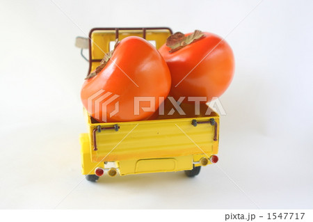 葡萄とトラック 1547717