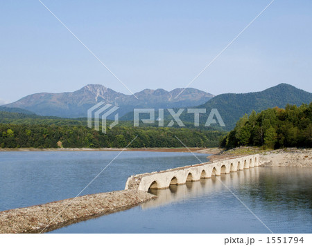 早朝のタウシュベツ（奥） 1551794