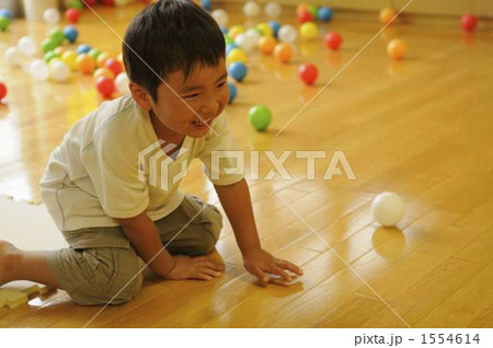 ボール遊び 1554614