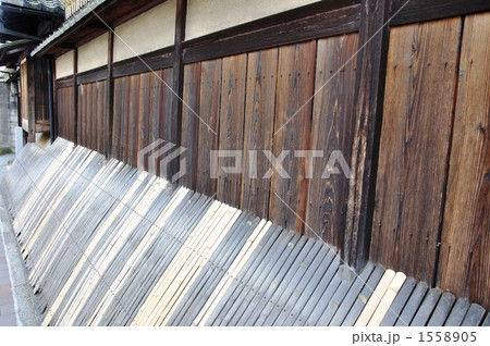 町屋の犬矢来の風景 1558905