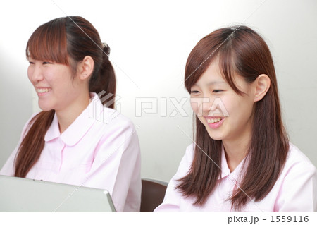 看護士２名 1559116