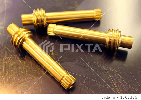 スピンドル 1563335