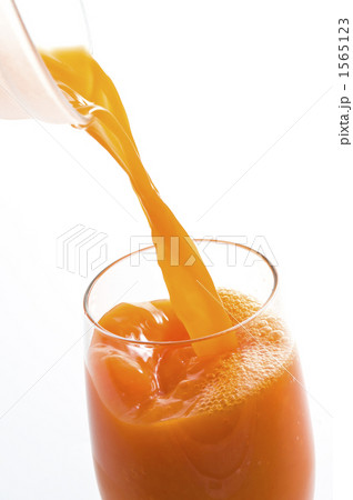 1565123
