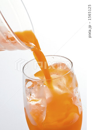 1565125