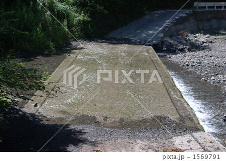 道路冠水 道路冠水 1569791