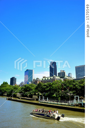 大阪市中央公会堂(旧中之島公会堂) 水晶橋から南東方面 大阪市中央公会堂(旧中之島公会堂) 水晶橋から南東方面 1570549