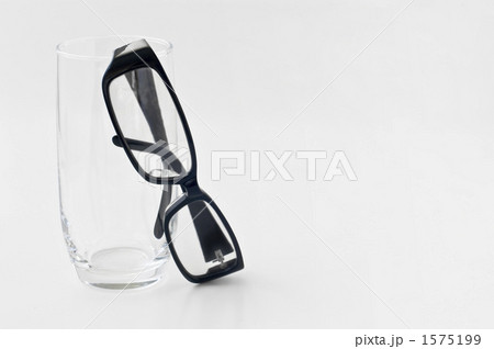 1575199