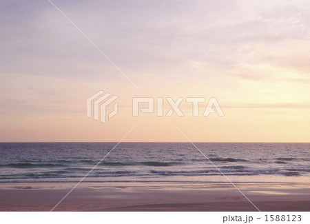 海の色 海の色 1588123