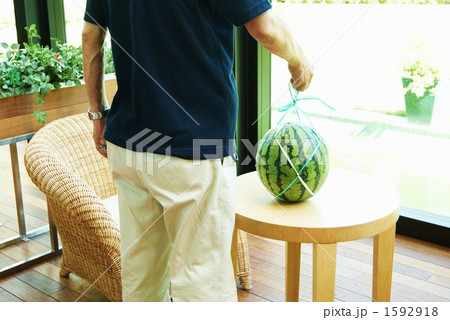 一緒に食べよう丸ごと西瓜 一緒に食べよう丸ごと西瓜 1592918