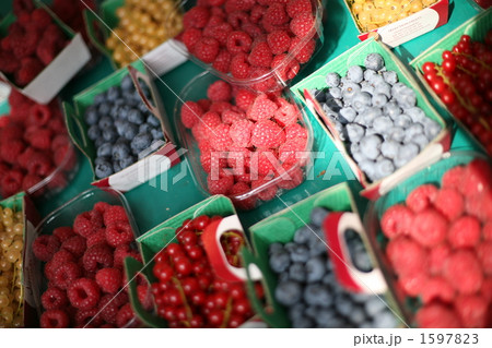 マルシェのベリーたち  1597823