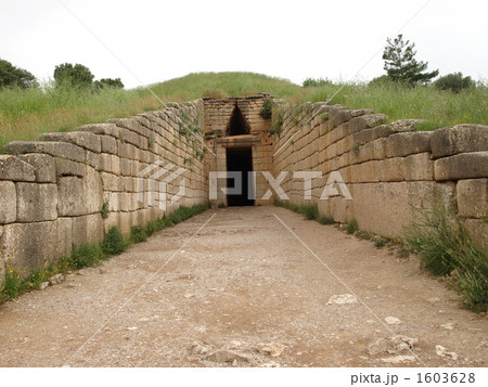 世界遺産「ミケーネとティリンスの 古代遺跡群」の「ミケーネ遺跡のアトレウスの宝庫」（ギリシャ） 1603628