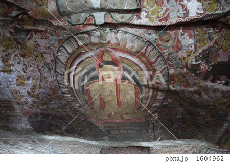 世界遺産ダンブラの石窟寺院 第2窟仏陀坐像 世界遺産ダンブラの石窟寺院 第2窟仏陀坐像 1604962