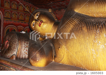 世界遺産ダンブラの石窟寺院　第1窟涅槃仏 1605003