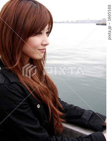 海を眺めて 1605588