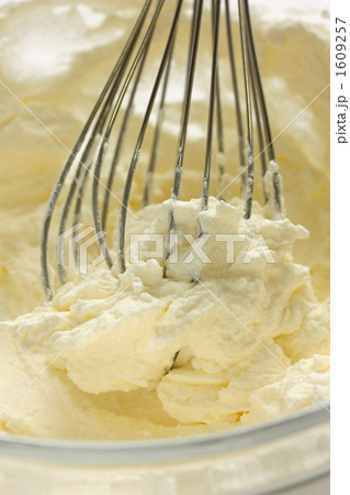 バタークリームを作る 1609257