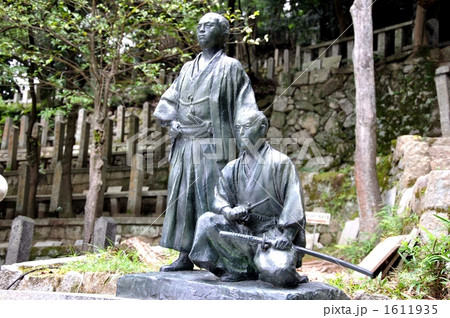 坂本龍馬と中岡慎太郎の銅像 坂本龍馬と中岡慎太郎の銅像 1611935