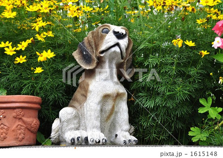 犬の置物とガーデニング 犬の置物とガーデニング 1615148