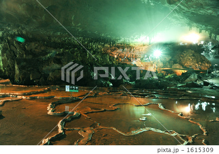 秋芳洞の百枚皿 1615309