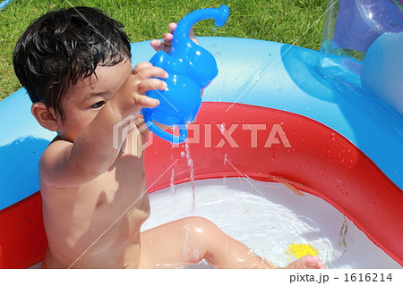 プール遊び 1616214