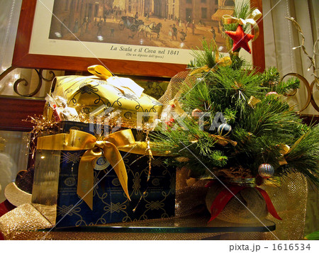 上品な大人のクリスマスプレゼント 1616534