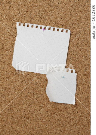 コルクボードとメモ 1622836
