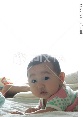 赤ちゃんの表情 赤ちゃんの表情 1634433