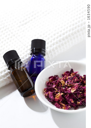 精油とドライハーブ 精油とドライハーブ 1634590