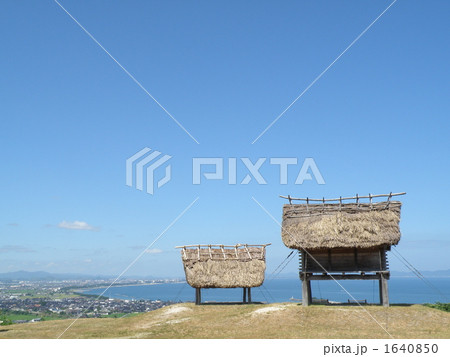妻木晩田遺跡の高床式倉庫 妻木晩田遺跡の高床式倉庫 1640850