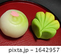 和菓子★水温む&楓 和菓子★水温む&楓 1642957