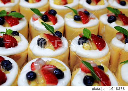 フルーツロール フルーツロール 1648878