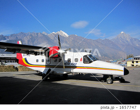 小型機 ルクラ空港 ネパール 小型機 ルクラ空港 ネパール 1657747
