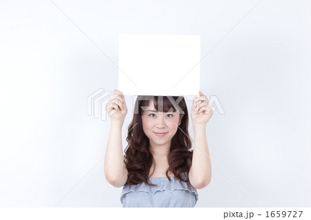 メッセージボードを持つ女の子 メッセージボードを持つ女の子 1659727