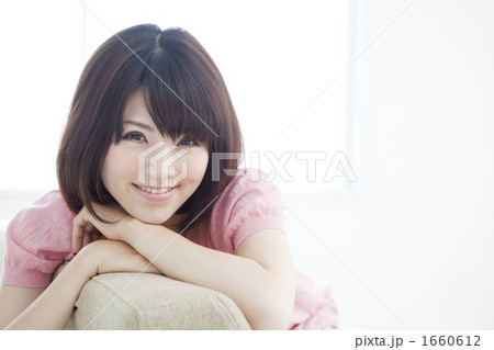 ポートレート　若い女性 1660612