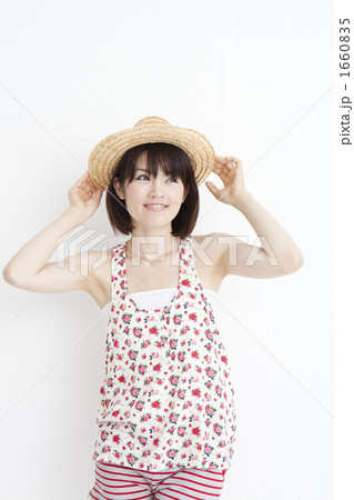ポートレート　若い女性 1660835