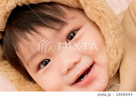 笑顔の赤ちゃん3 笑顔の赤ちゃん3 1666094